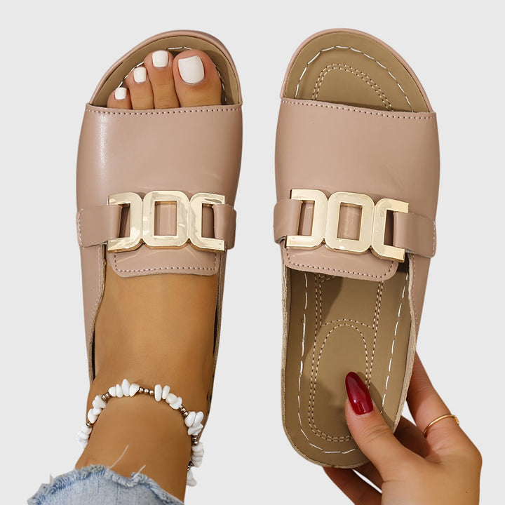 Kathryn™ | Comfy Buckle Sandals Clara Monroe