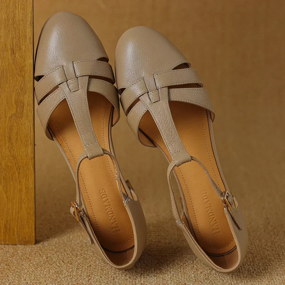 Hana | T-Bar Flats